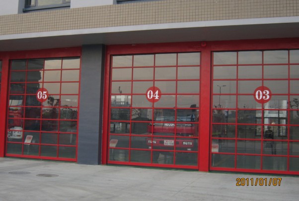 透明车库? width=